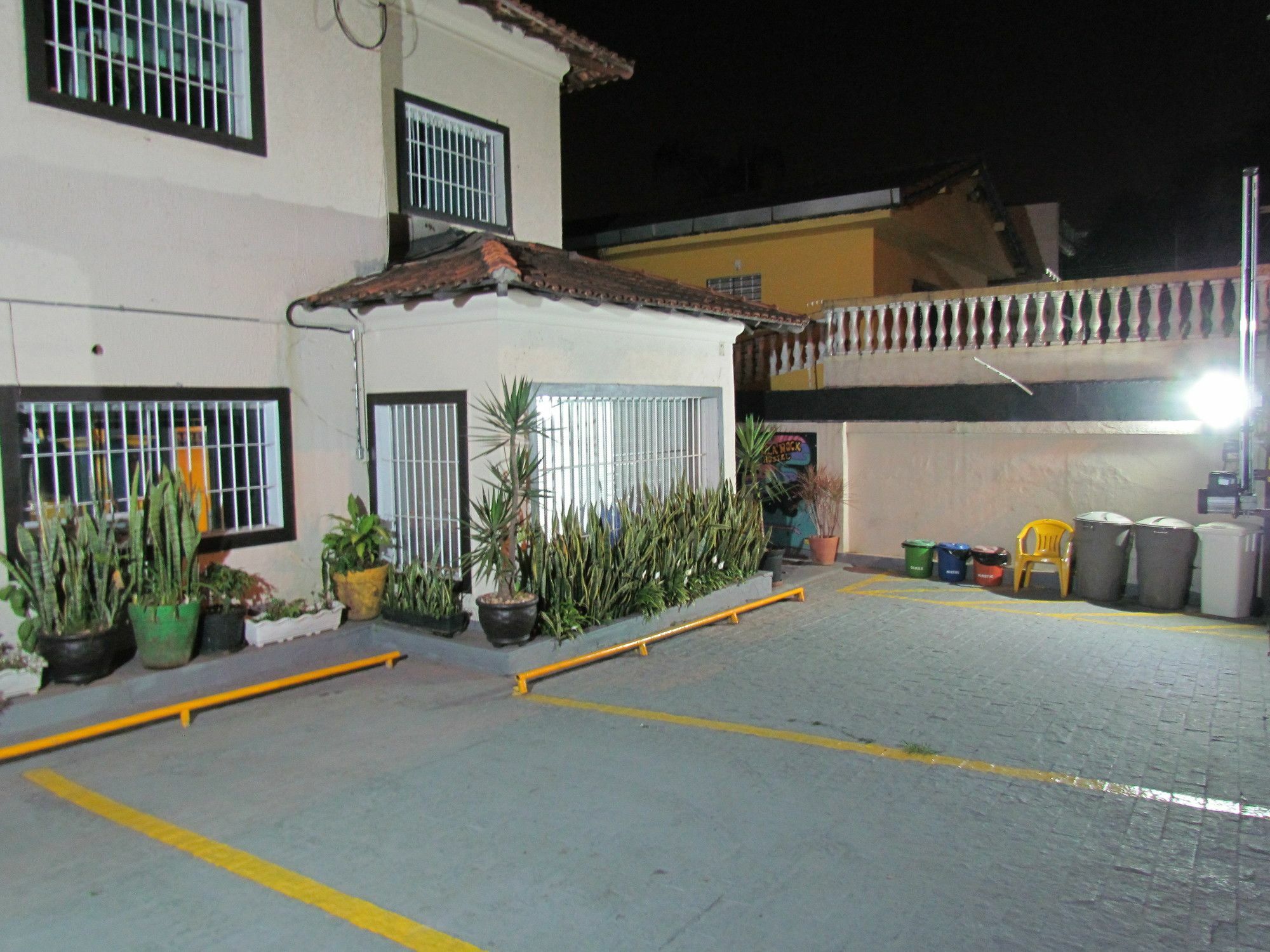 Vila Rock Hostel: Central Location Near Allianz Parque Sao Paulo Exterior photo